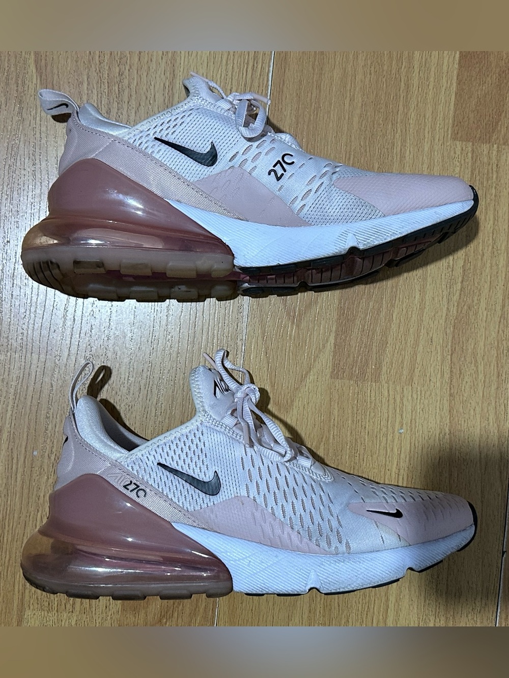 Women Nike Airmax 270 Sneakers